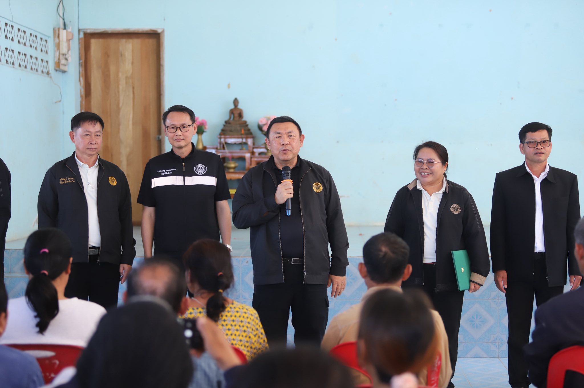 title - “ส.ป.ก. ไม่ทิ้งใครไว้ข้างหลัง” เลขาฯ สั่งลุย ศูนย์เคลื่อนที่ เร่งช่วยเกษตรกรในเขตปฏิรูปที่ดินในพื้นที่เสี่ยงภัย